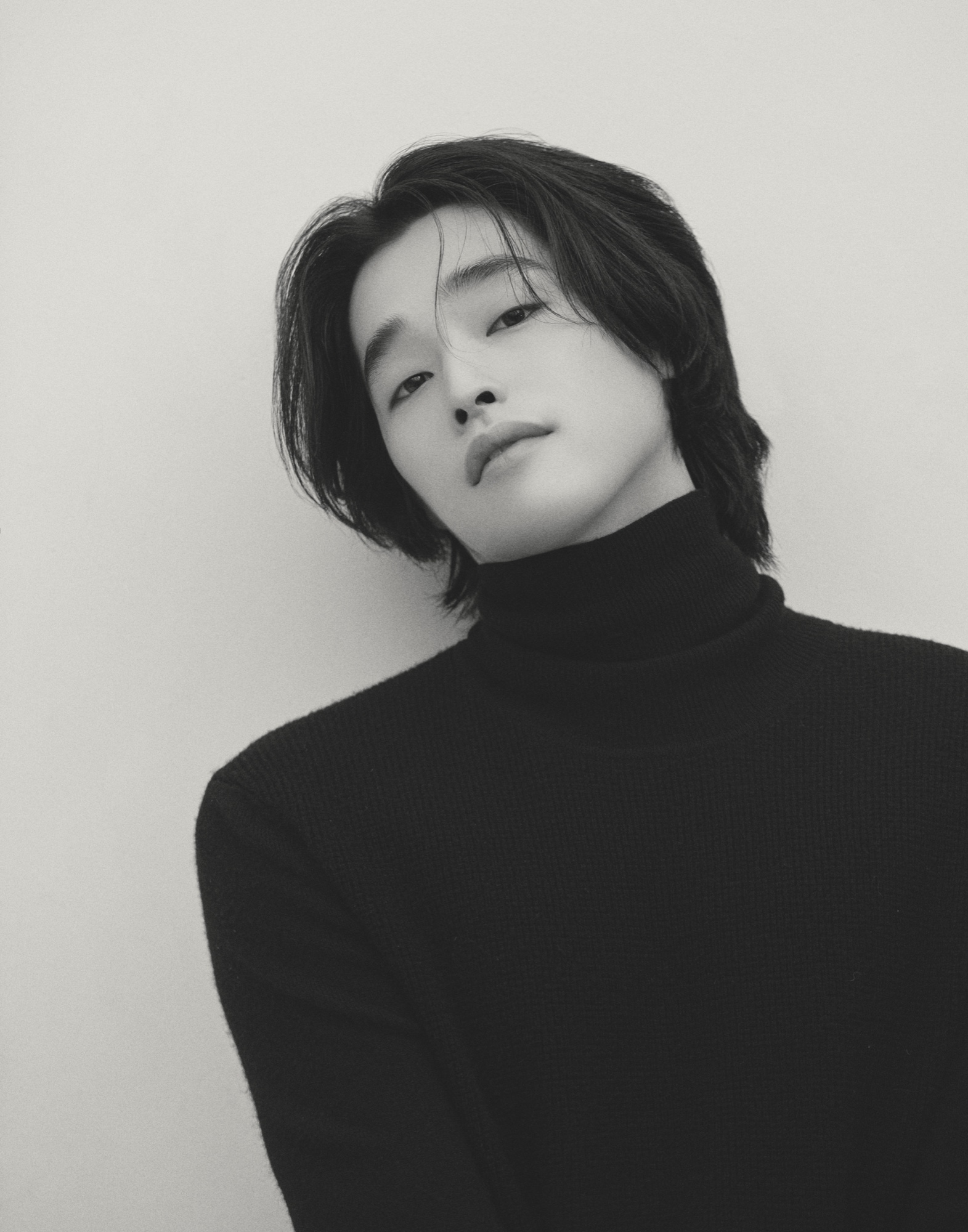 MJ Kim, Brisbane photographer, black and white portrait, black turtleneck